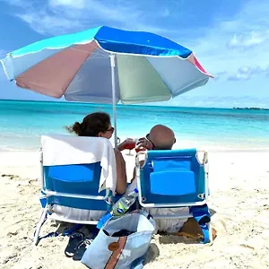 https://studio-100-feet-from-the-beach.comcaribbean.com